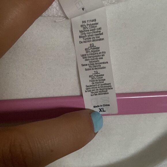 "It's okay guac, I'm extra too" Workout tank, white. Size XL - Picture 6 of 7